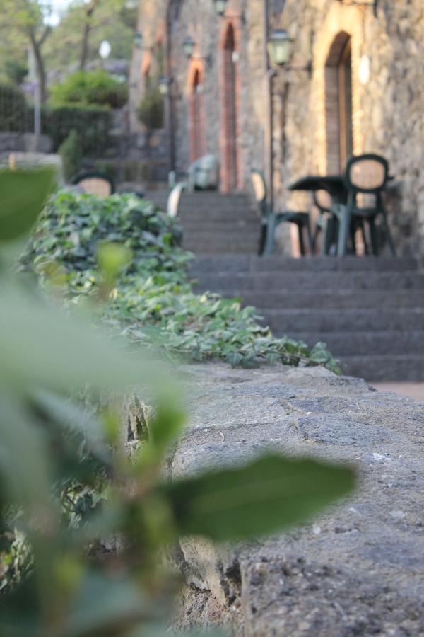 Hotel Le Cisterne Dell'Etna Calcerana-Marina Exterior foto